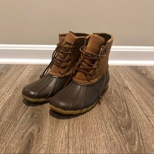 Women’s duck boots